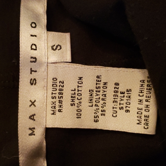 Max Studio small A-line black skirt with detail - Picture 6 of 6